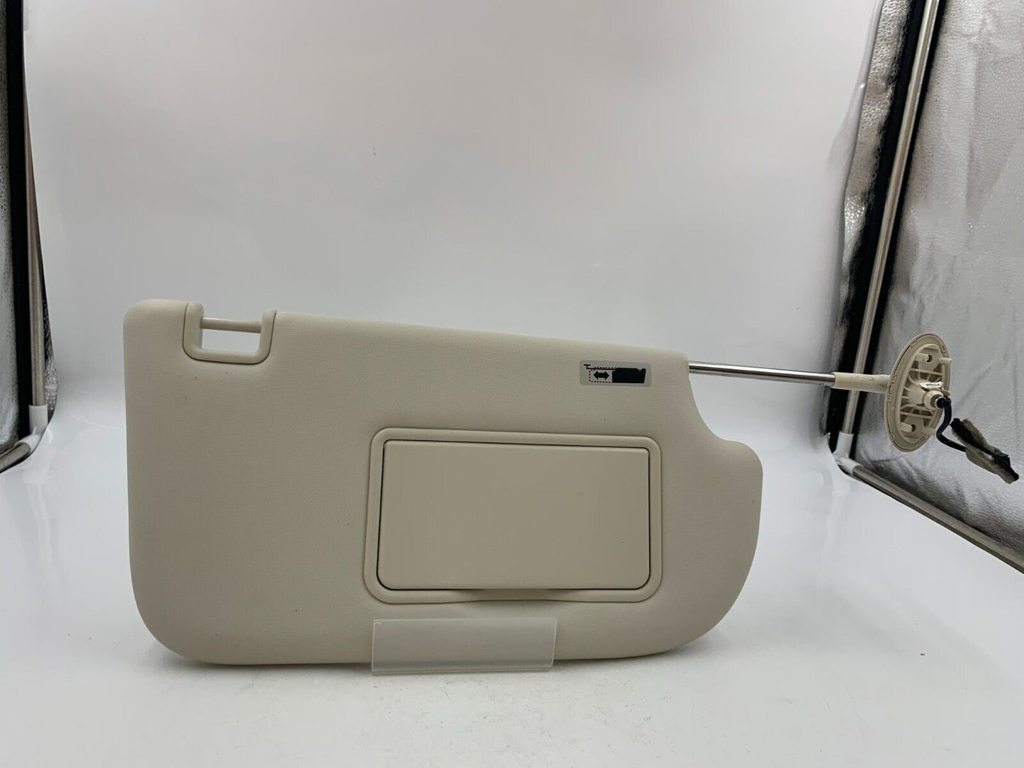 2013-2018 Ford Escape Passenger Sunvisor Sun Visor Ivory C01B03047