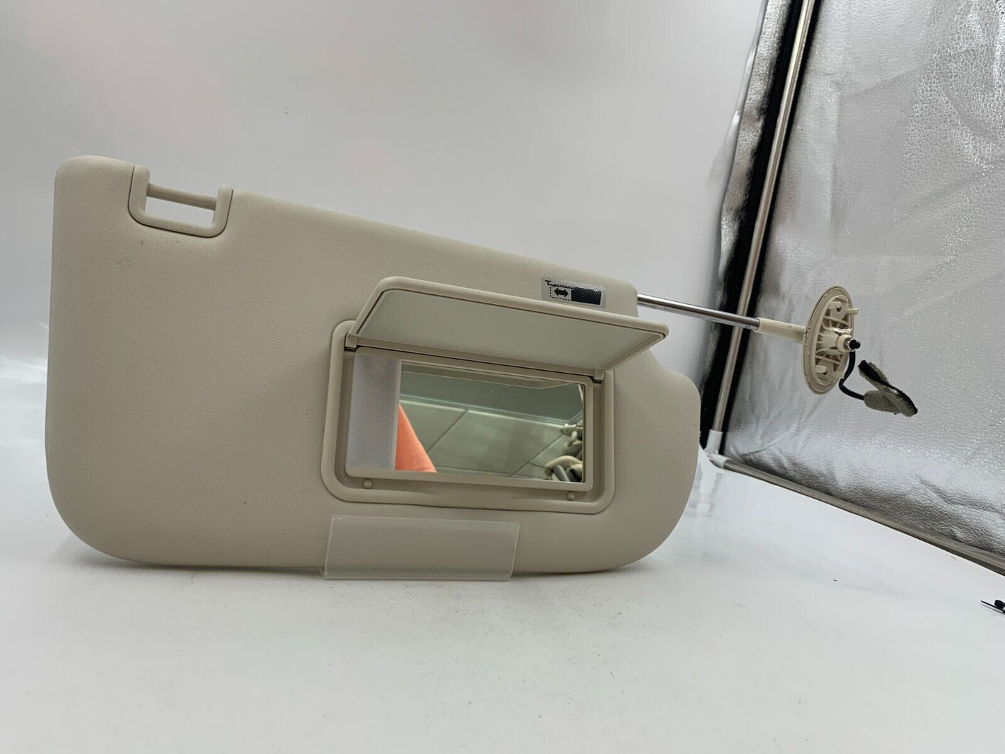 2013-2018 Ford Escape Passenger Sunvisor Sun Visor Ivory C01B03047