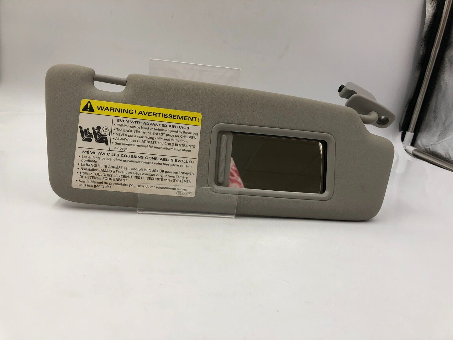 2002-2008 Audi A4 Sedan Passenger Sun Visor Sunvisor Gray Illuminated F04B24086