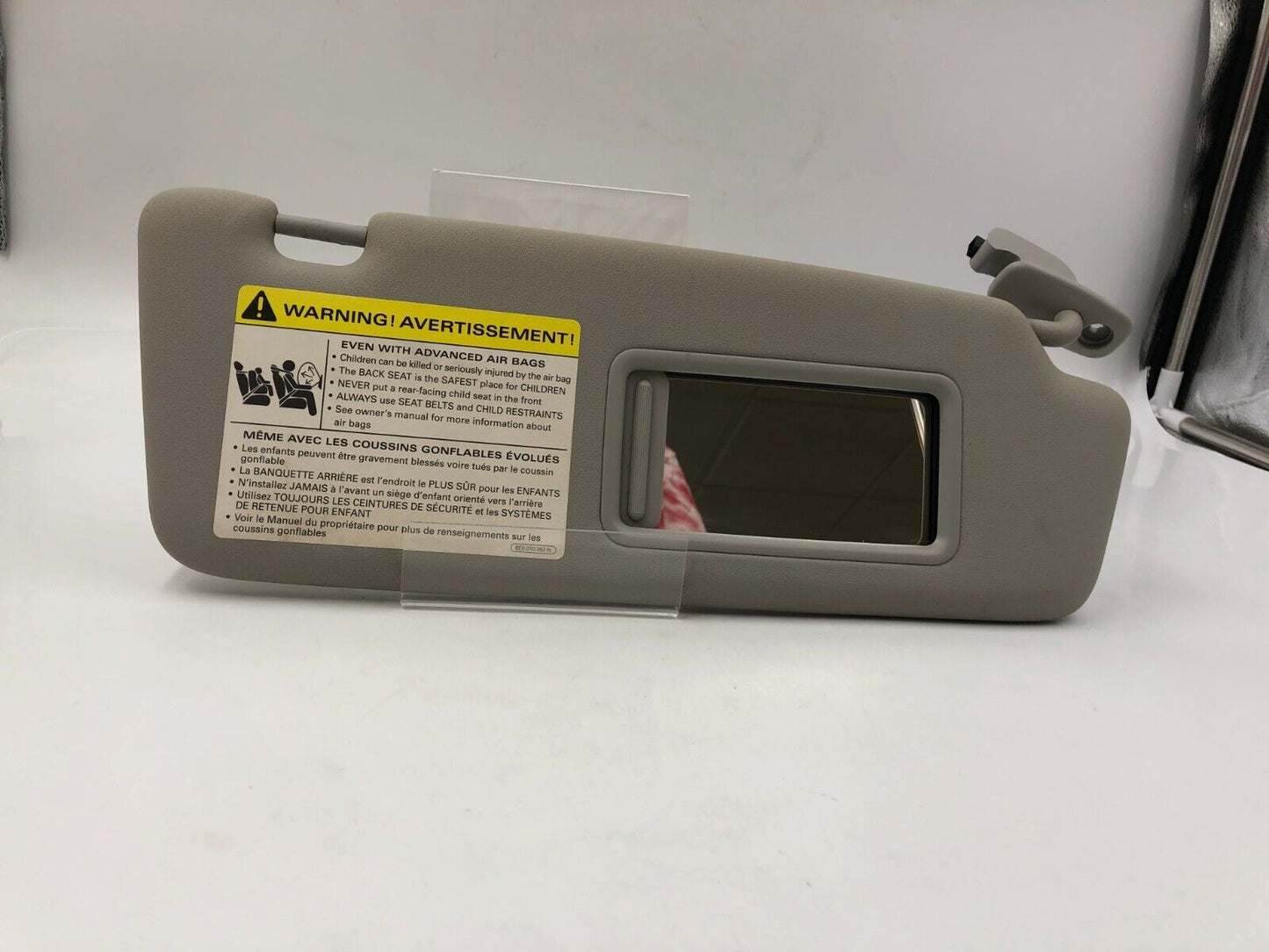 2002-2008 Audi A4 Sedan Passenger Sun Visor Sunvisor Gray Illuminated F04B24086