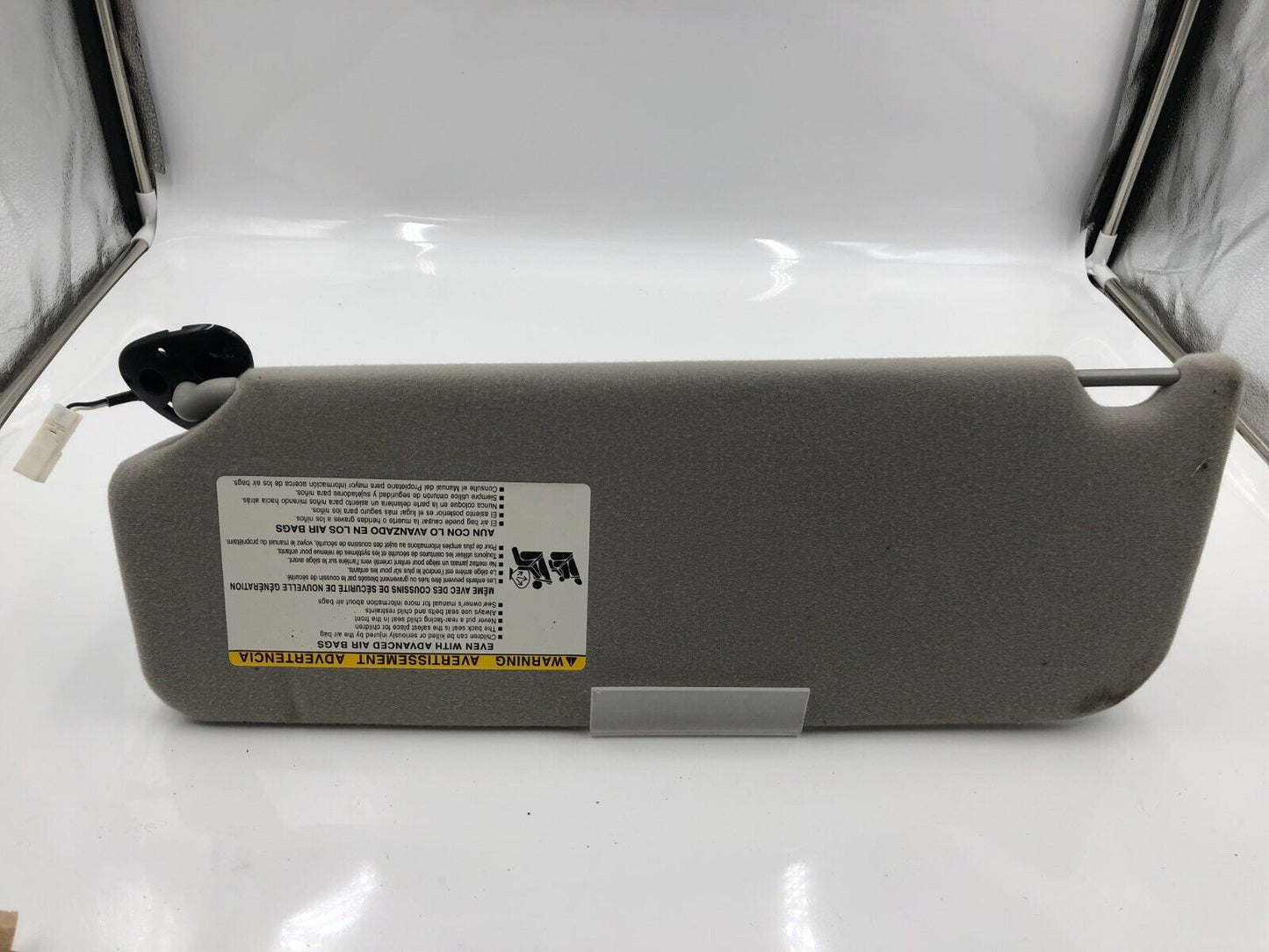 2005-2010 Toyota Sienna Passenger Sun Visor Sunvisor Gray Illuminated C03B09021