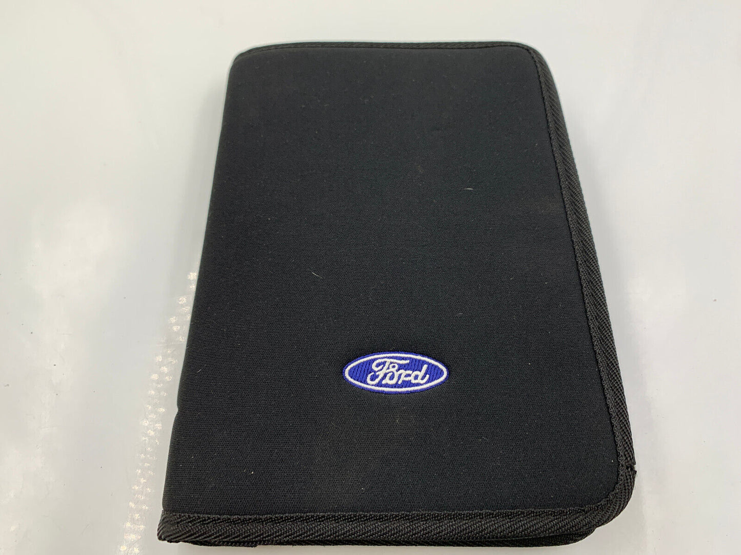 2003 Ford Escape Owners Manual Set with Case G03B41067