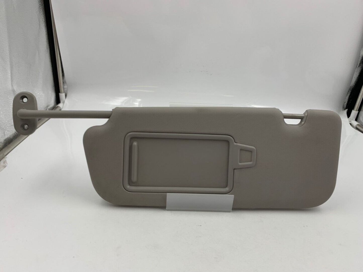 2017-2018 Kia Forte Driver Sun Visor Sunvisor Gray OEM E01B24055