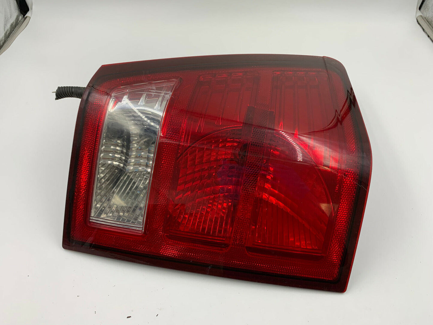 2007-2010 Jeep Grand Cherokee Driver Side Tail Light Taillight OEM A01B43003