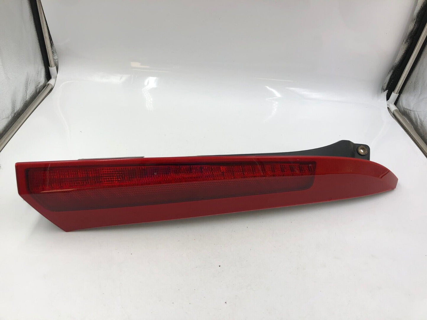 2003-2006 Volvo XC90 Passenger Upper Tail Light Taillight OEM G01B47050