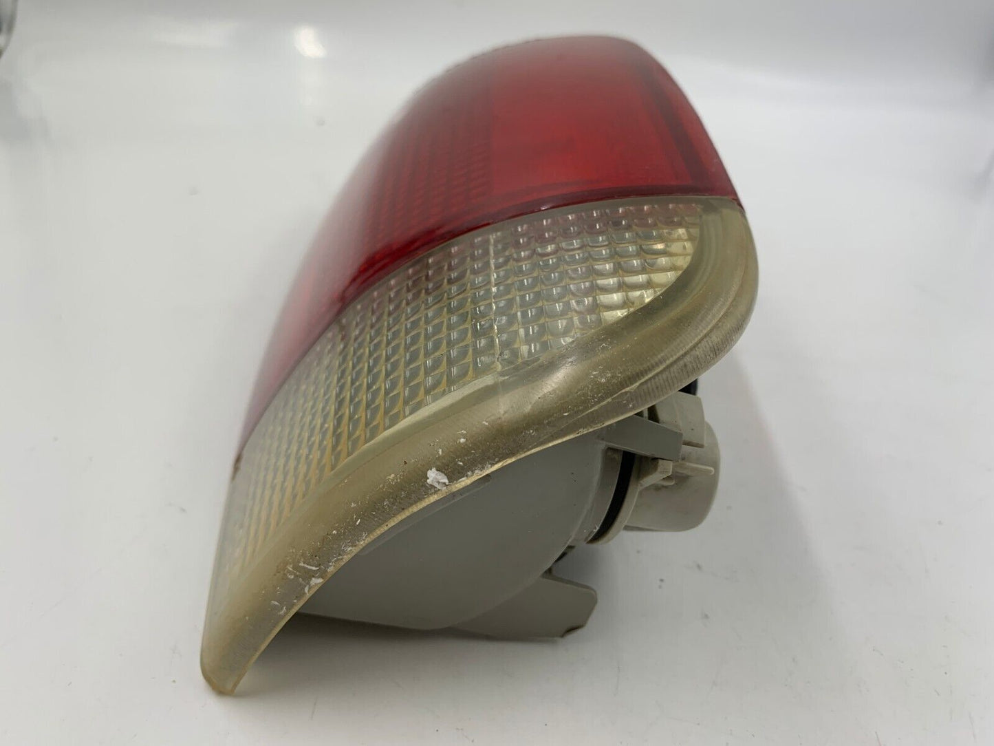 1995-2005 Chevrolet S10 Passenger Side Trunklid Tail Light Taillight D02B35049