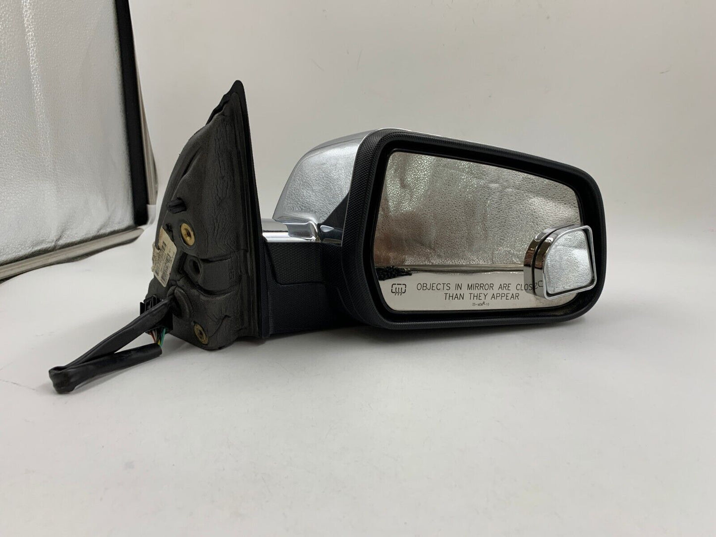 2010-2011 Chevrolet Equinox Passenger Side Power Door Mirror Chrome B02B42050