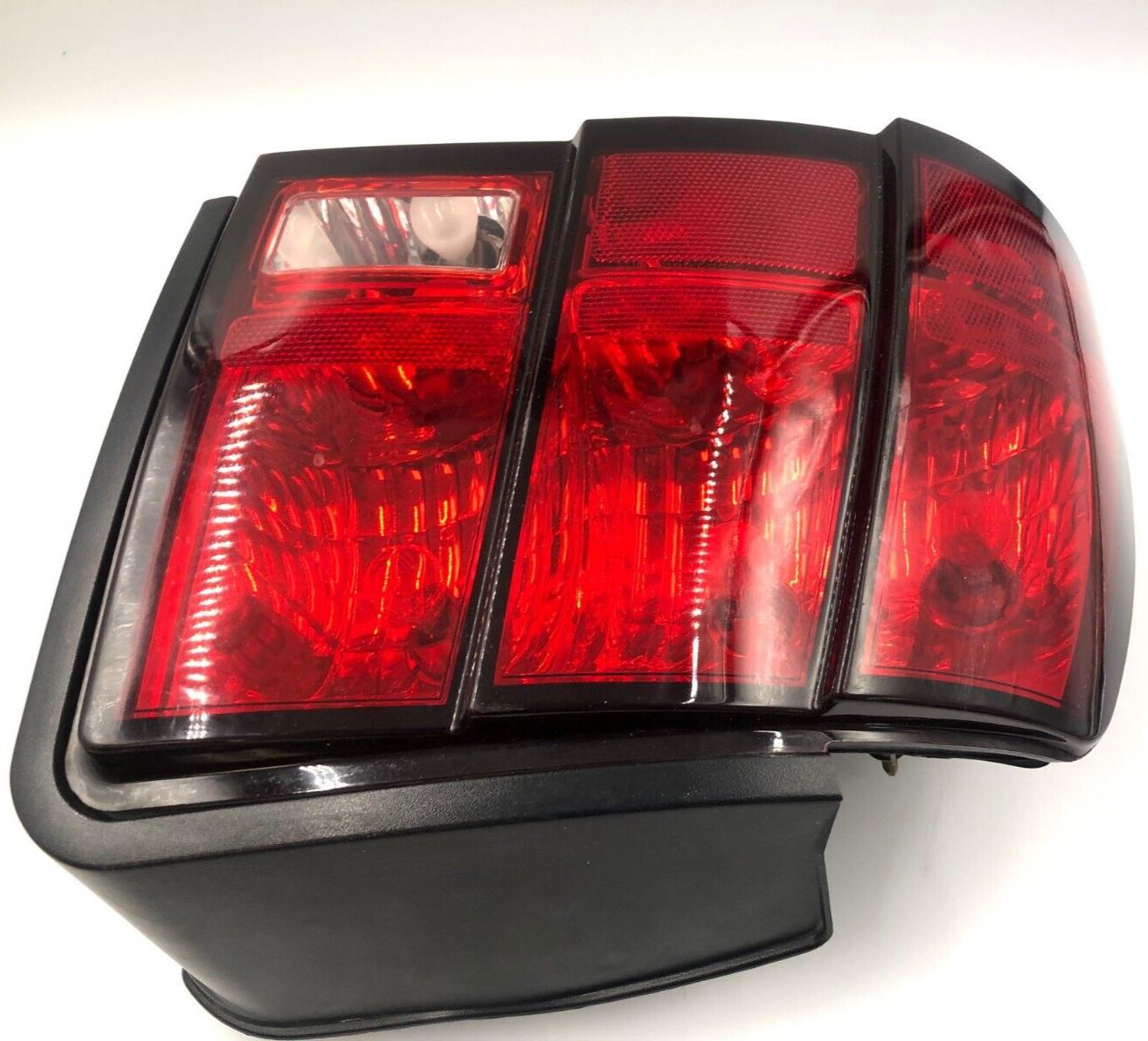 1999-2002 Ford Mustang Driver Side Tail Light Taillight OEM B04B21017