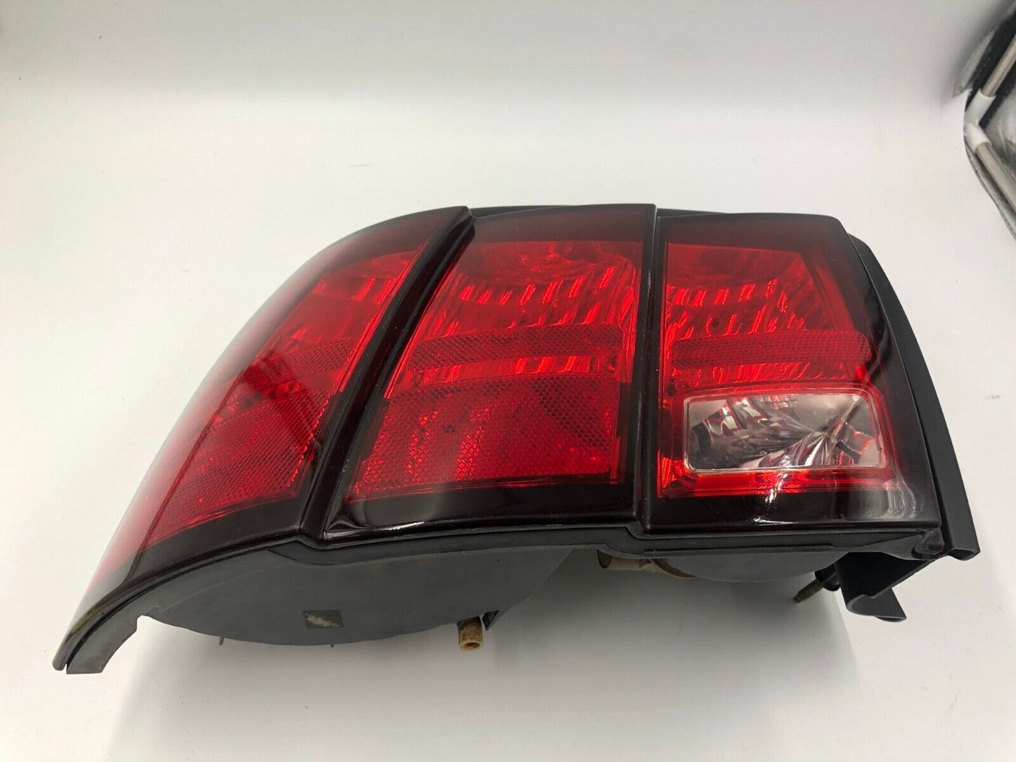 1999-2002 Ford Mustang Driver Side Tail Light Taillight OEM B04B21017