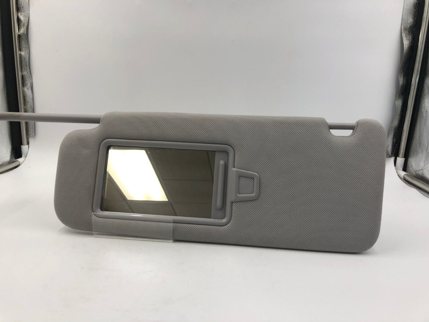 2015-2019 Hyundai Sonata Driver Sun Visor Sunvisor Gray Illuminated C02B28020