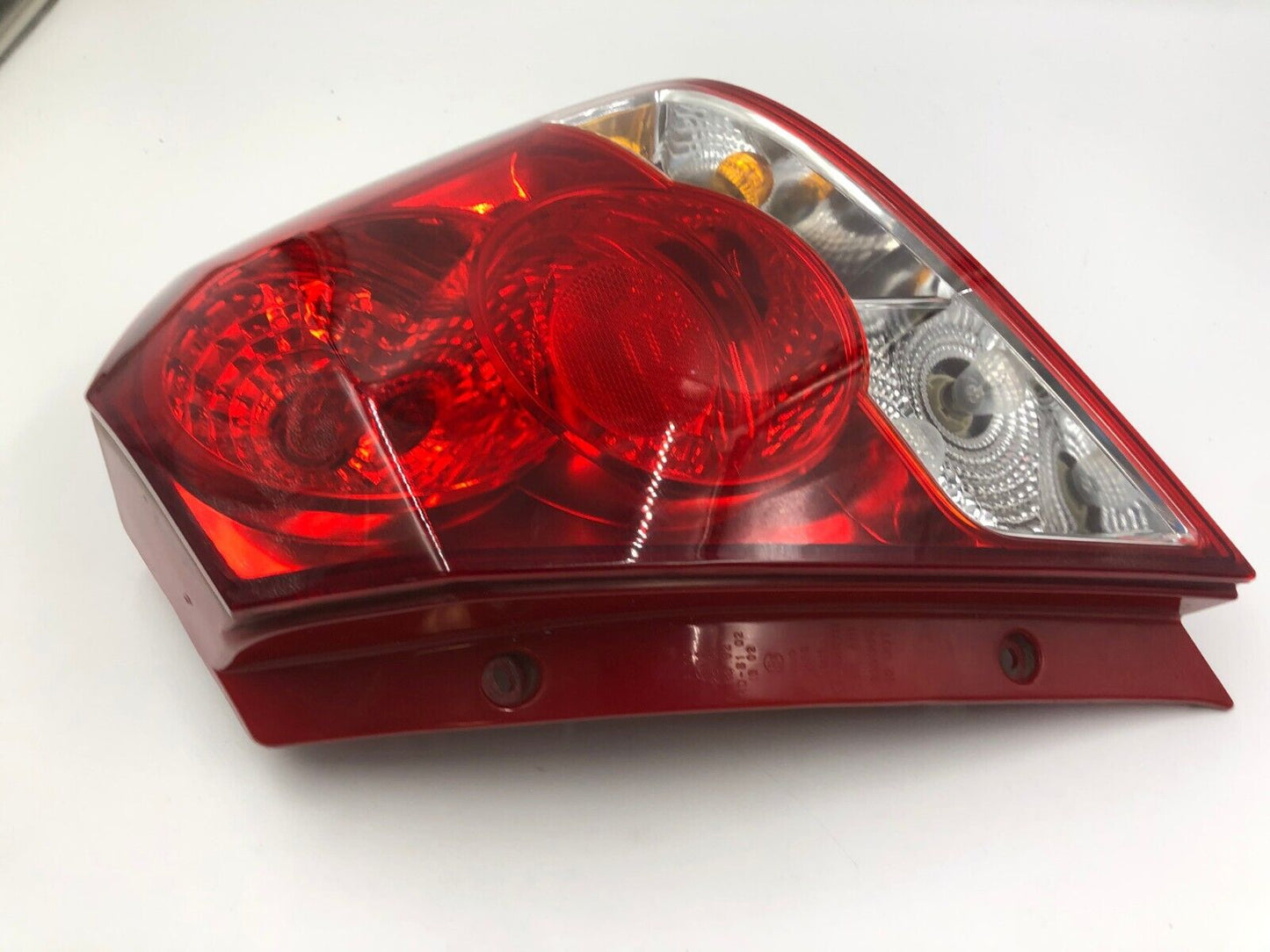 2004-2008 Chevrolet Aveo Hatchback Passenger Side Tail Light OEM C03B52055