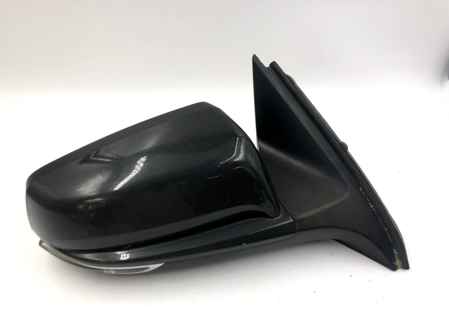 2014-2016 Chevrolet Malibu Passenger Side Power Door Mirror Charcoal D01B05058