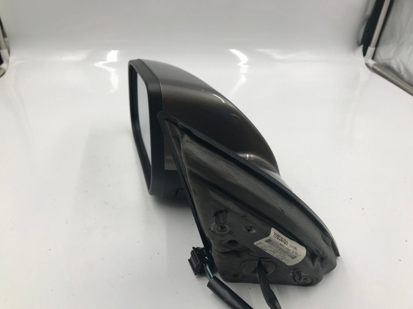 2010-2011 GMC Terrain Driver Side Power Door Mirror Magna Steel OEM D02B21028