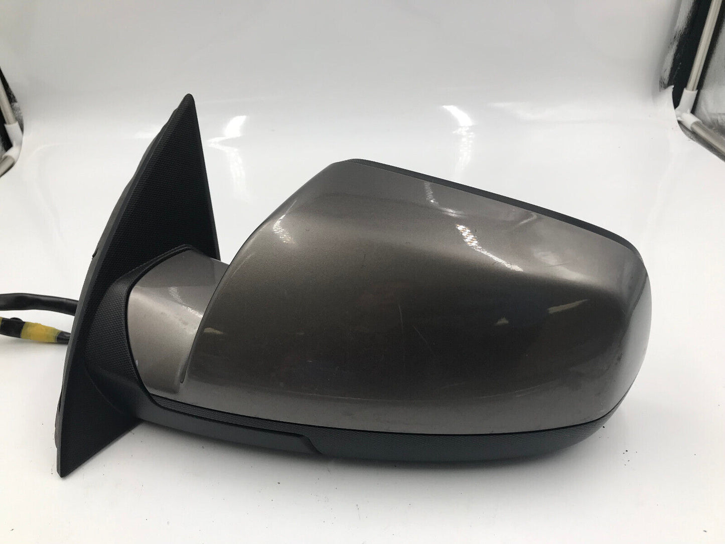 2010-2011 GMC Terrain Driver Side Power Door Mirror Magna Steel OEM D02B21028