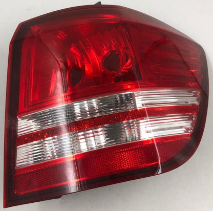 2009 Dodge Journey Passenger Side Tail Light Taillight OEM D02B21021