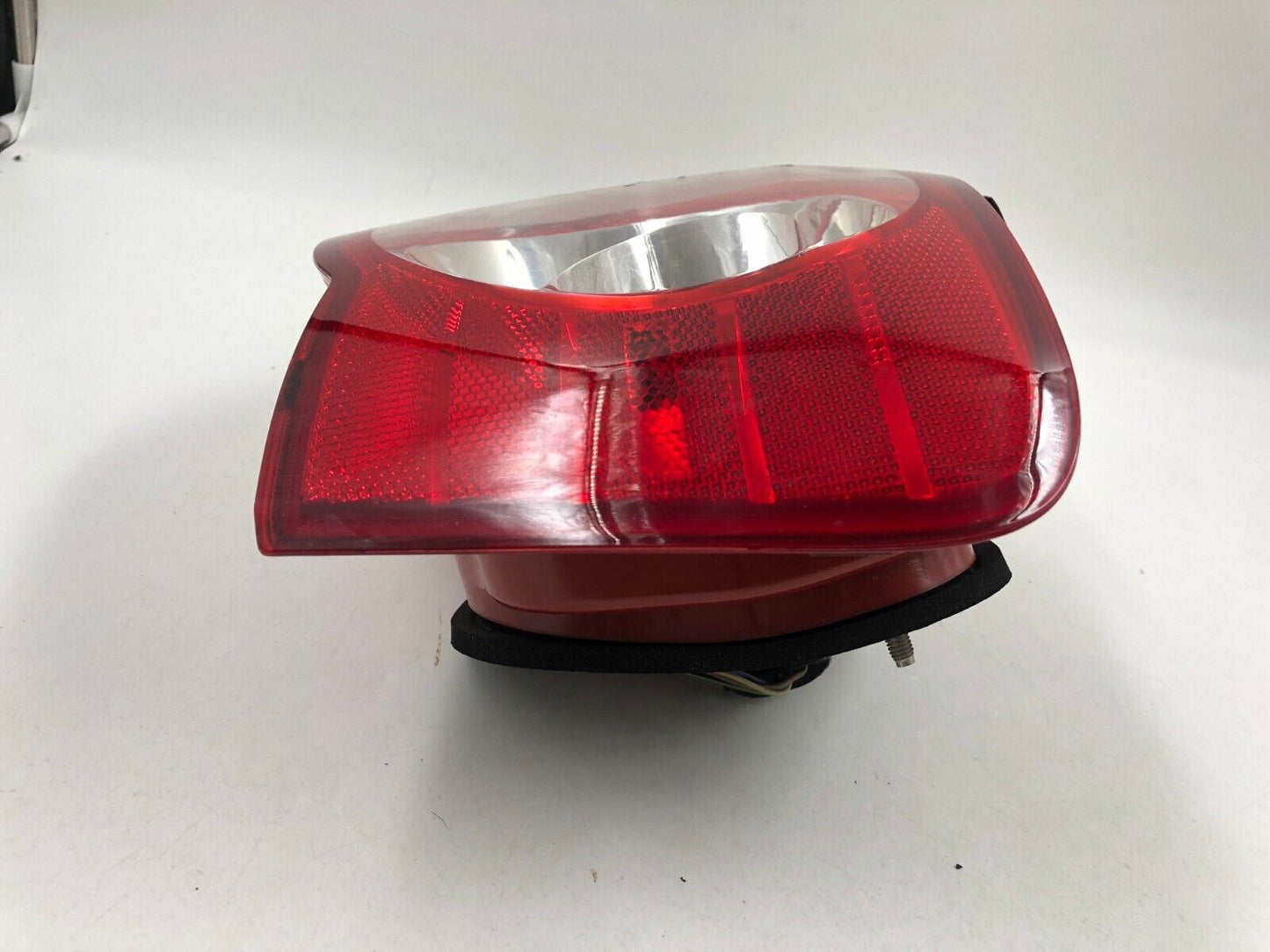 2008-2010 Volkswagen Passat Sedan Passenger Tail Light Taillight Lamp D03B42055