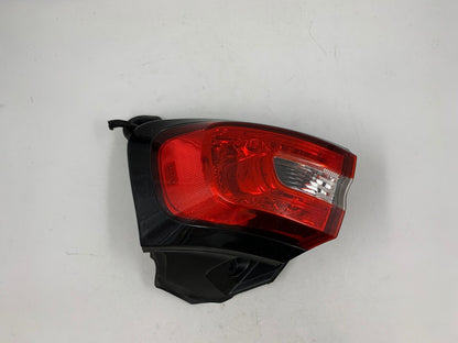 2014-2018 Jeep Cherokee Passenger Side Tail Light Taillight OEM C01B56005