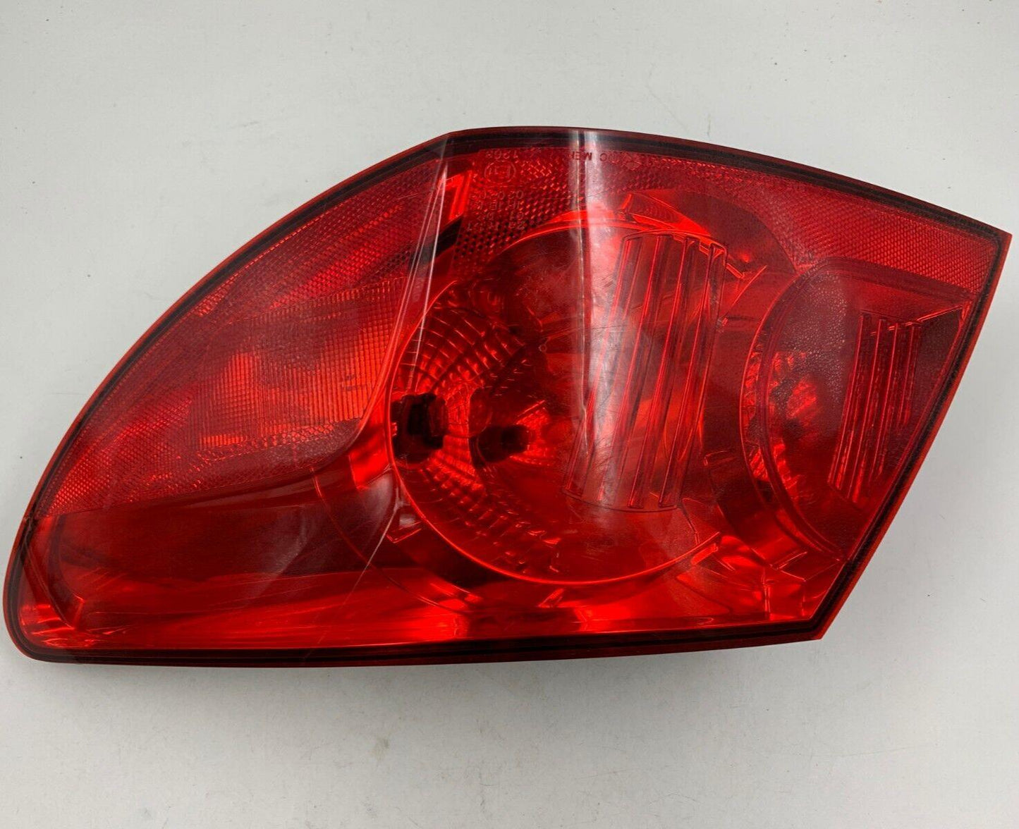 2009-2010 Chrysler Sebring Sedan Passenger Side Tail Light Taillight C03B18003