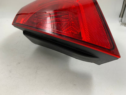 2009-2010 Chrysler Sebring Sedan Passenger Side Tail Light Taillight C03B18003