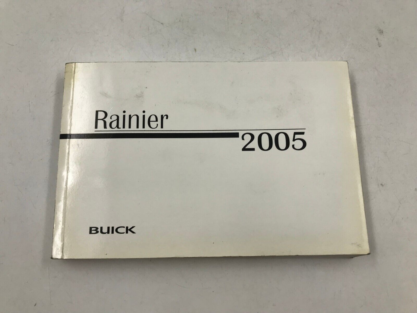 2005 Buick Rainier Owners Manual Set with Case OEM D04B04003