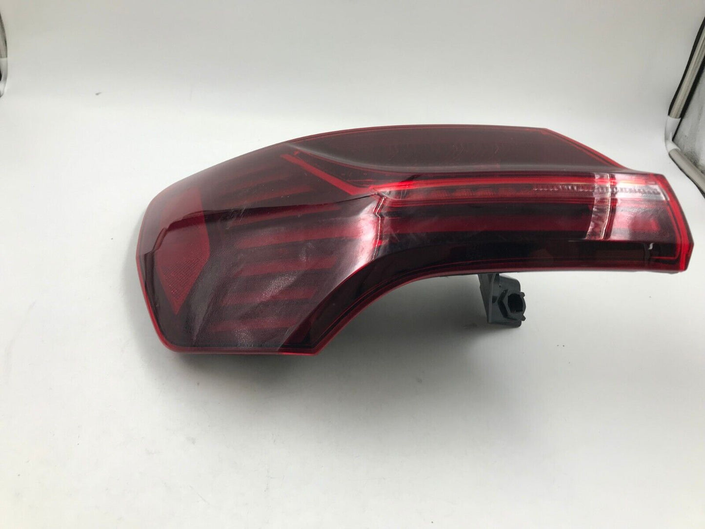 2019-2023 Audi E-Tron Driver Tail Light Taillight Lamp OEM E01B50021