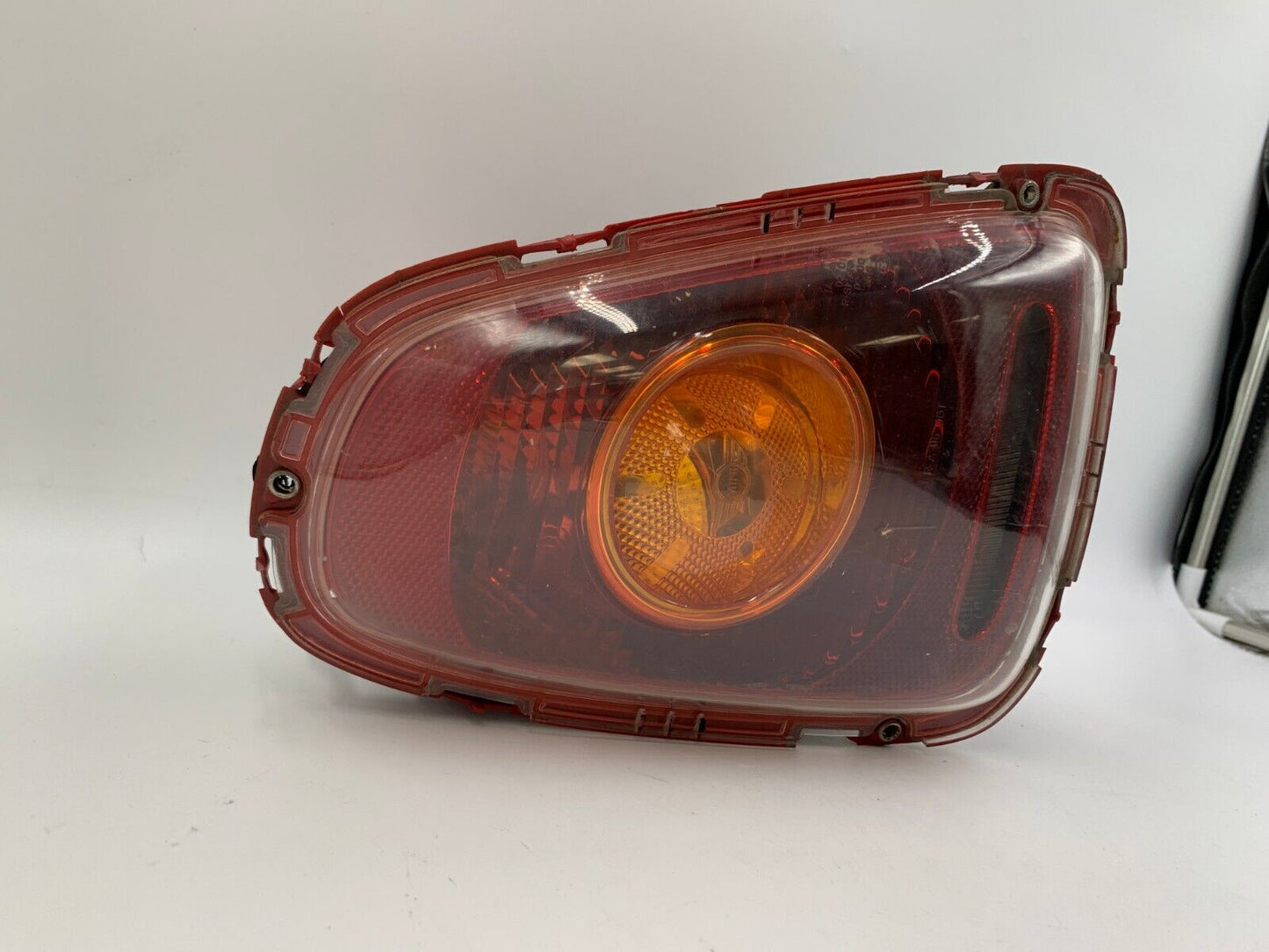 2007-2010 Mini Cooper Driver Side Tail Light Taillight OEM E03B04064