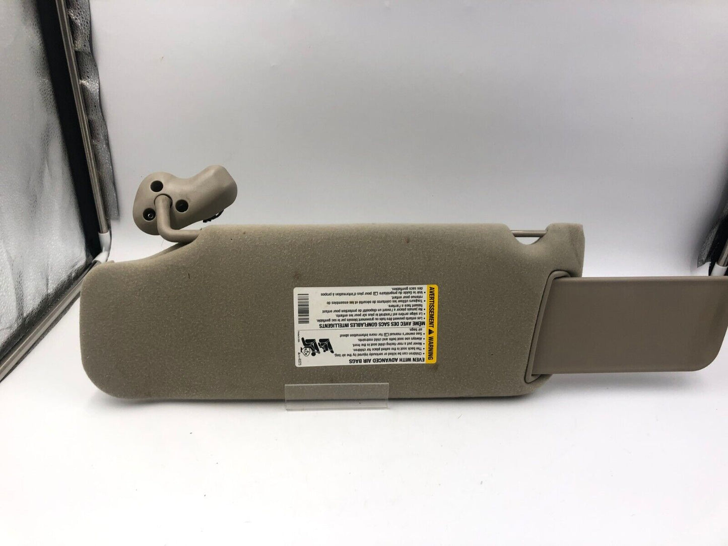 2003-2006 Cadillac Escalade Passenger Sun Visor Sunvisor Beige OEM E02B11059