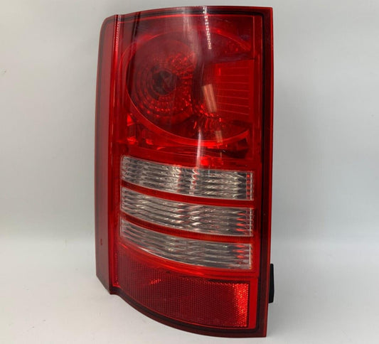 2008-2010 Chrysler Town & Country Driver Side Tail Light Taillight OEM B02B35021