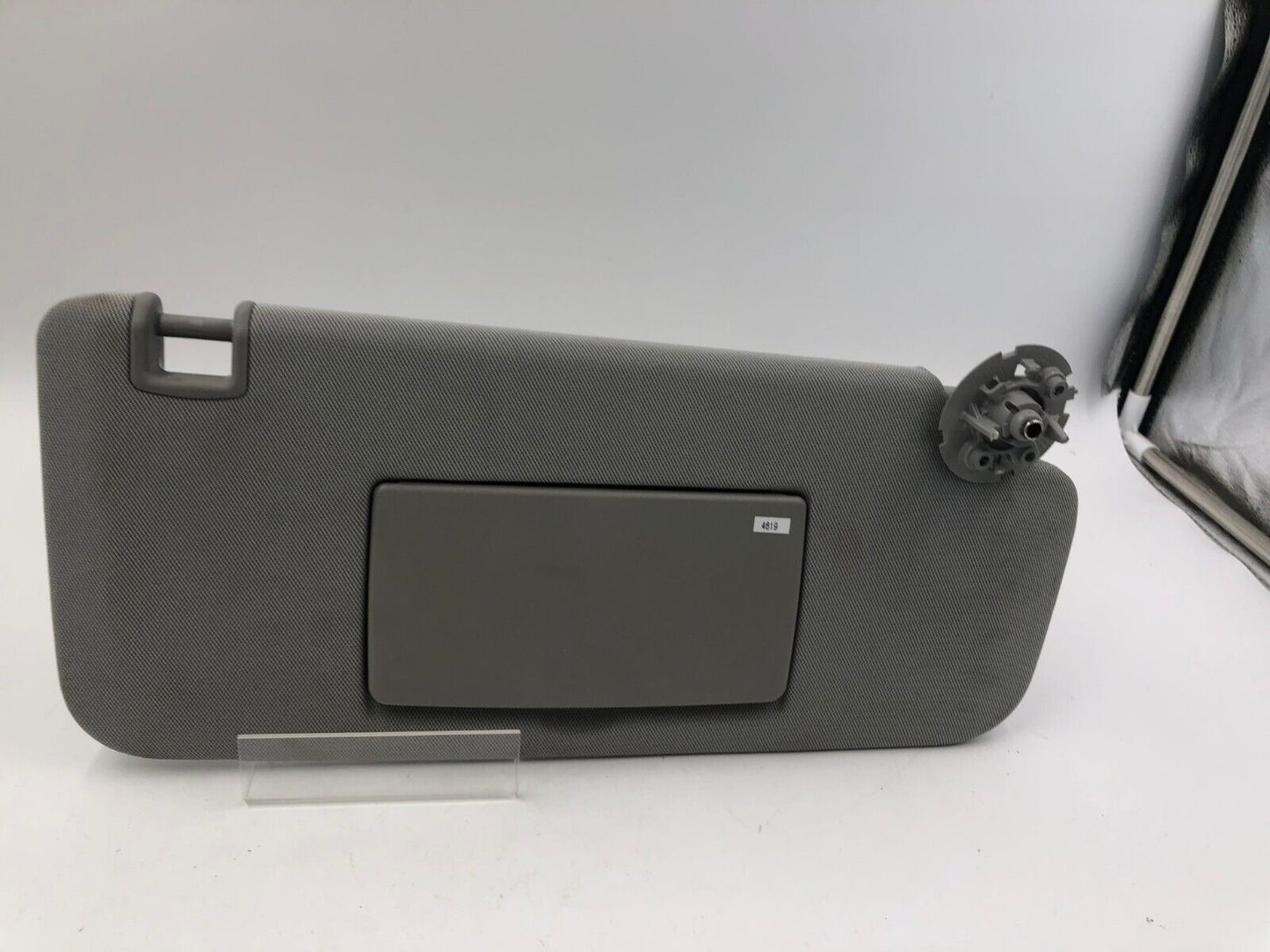 2017-2021 Chevrolet Trax Passenger Sun Visor Sunvisor Gray OEM C01B28022