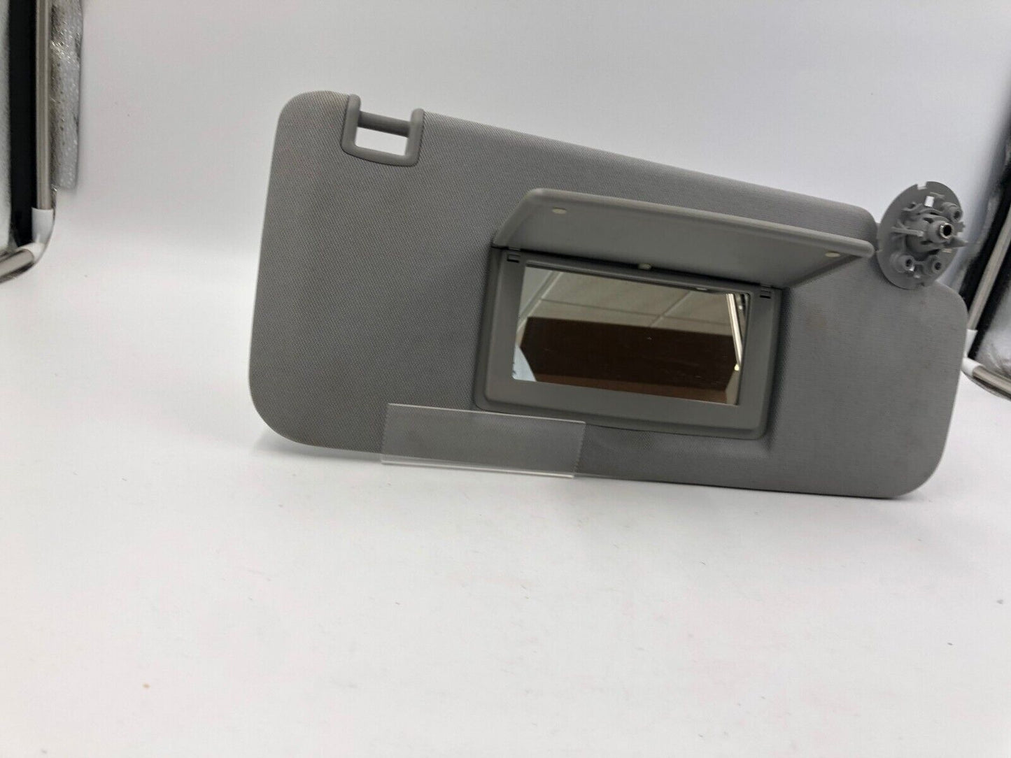 2017-2021 Chevrolet Trax Passenger Sun Visor Sunvisor Gray OEM C01B28022