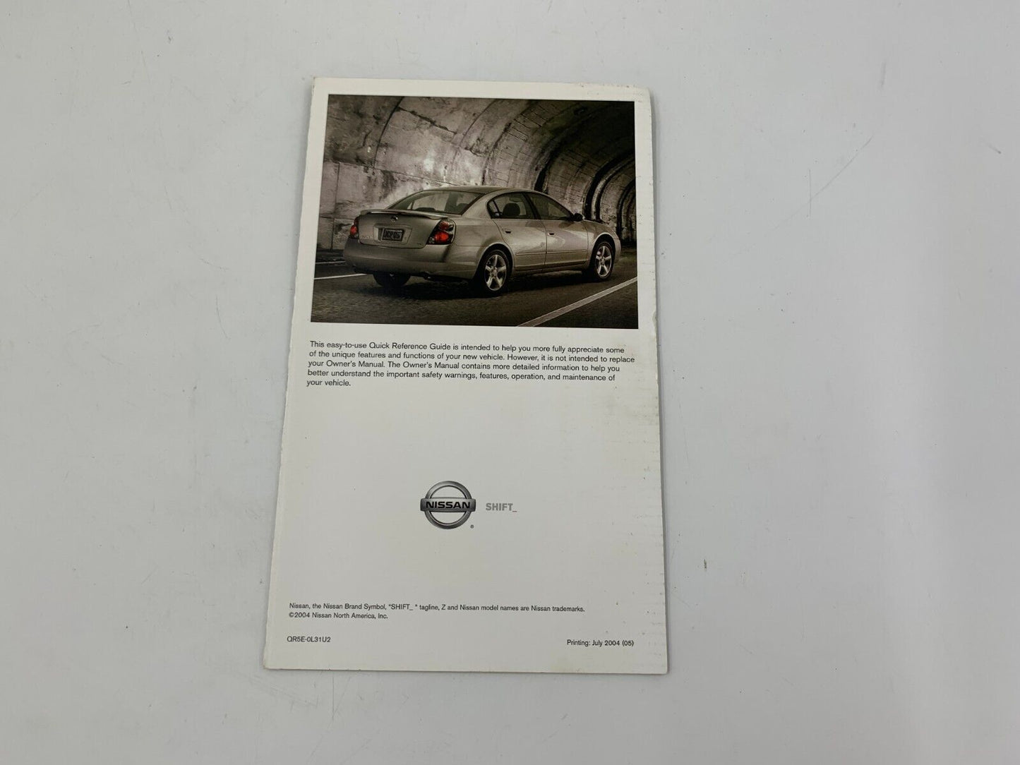 2005 Nissan Altima Owners Manual Set with Case OEM E02B18073