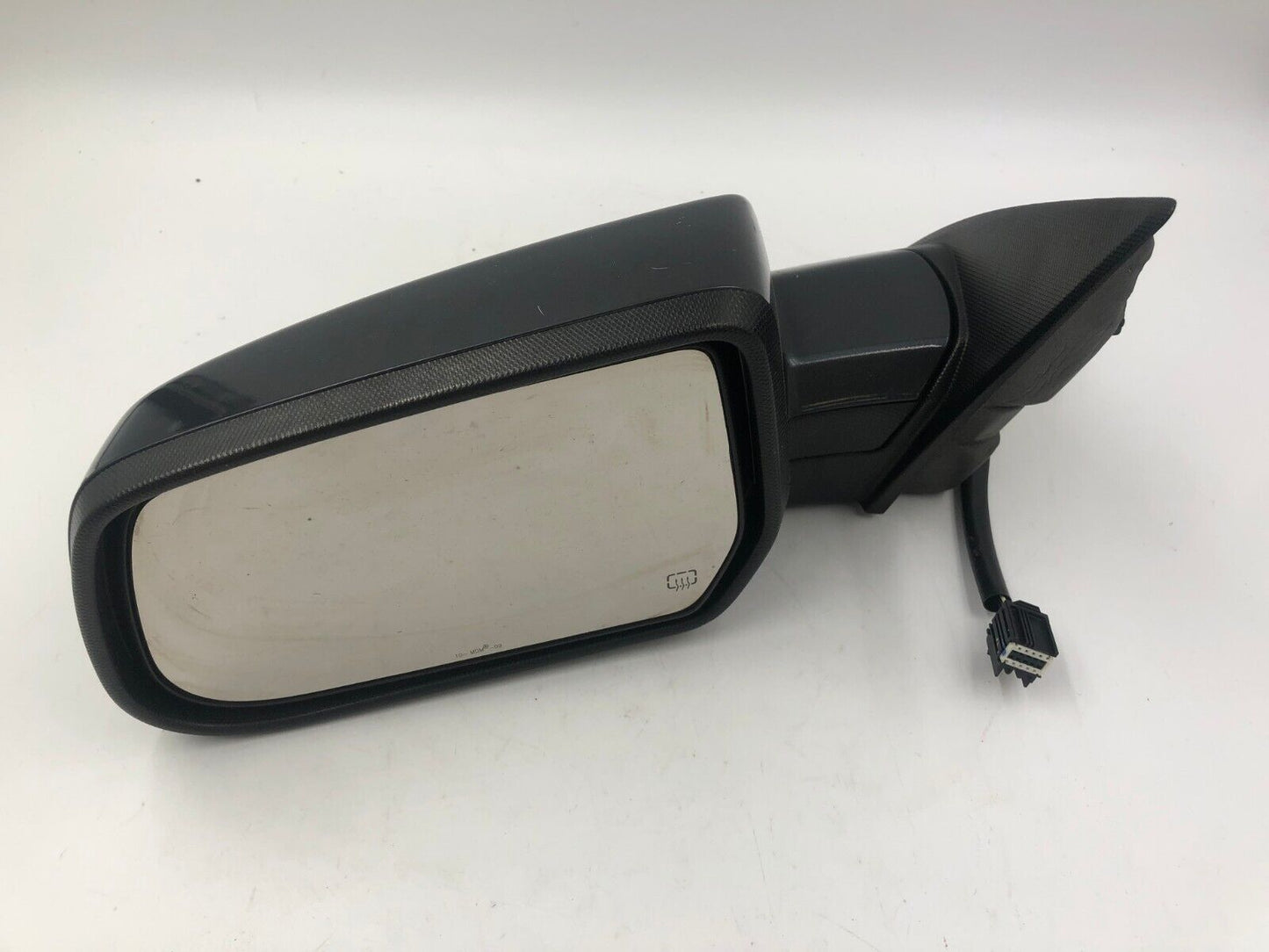 2010-2011 GMC Terrain Driver View Power Door Mirror Gray OEM F01B21058