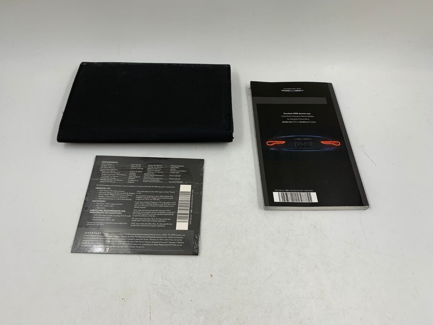 2015 Chrysler 200 Owners Manual Set with Case OEM E04B01062