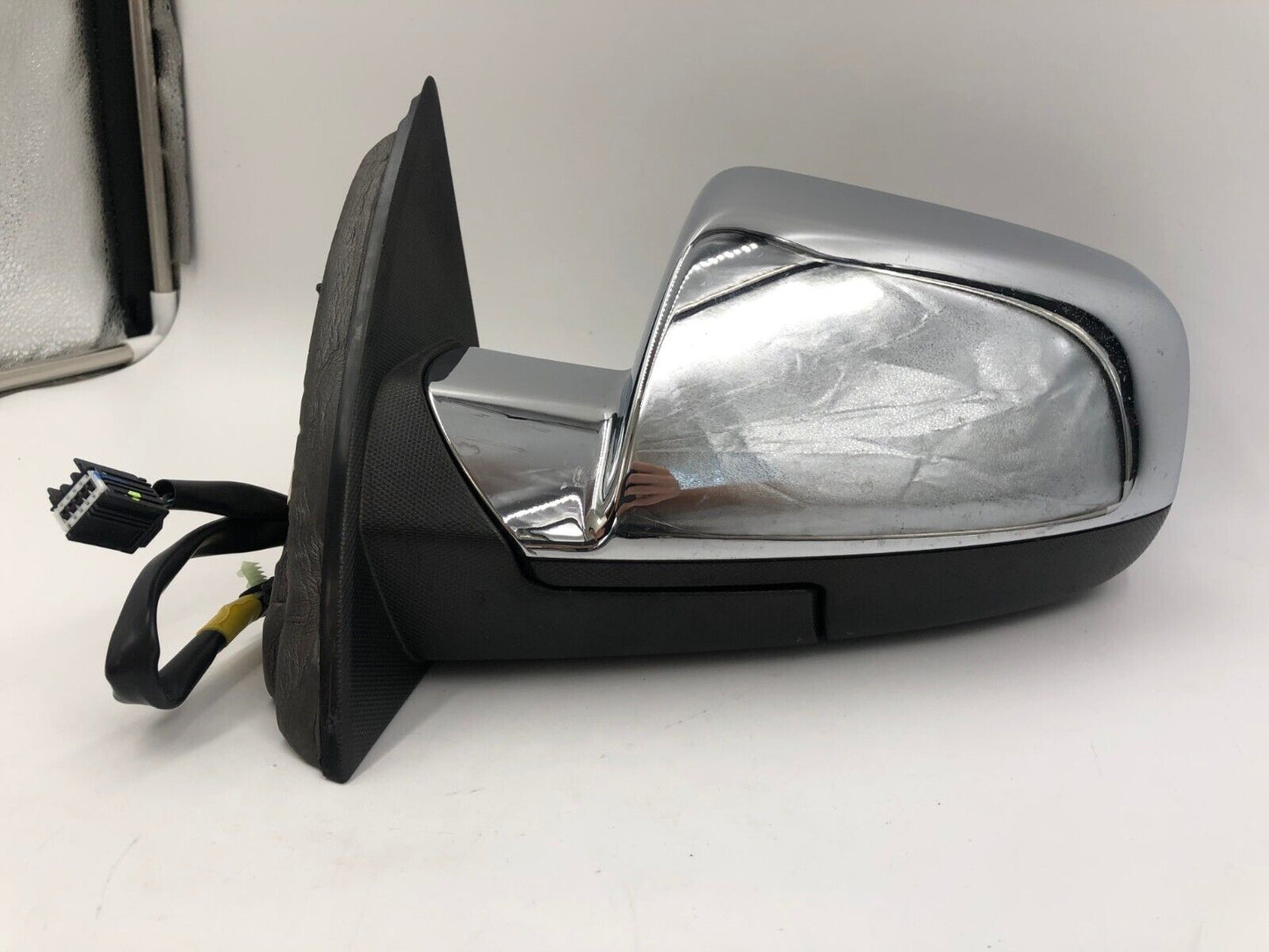 2010-2011 Chevrolet Equinox Driver Side View Power Door Mirror Chrome B01B35034