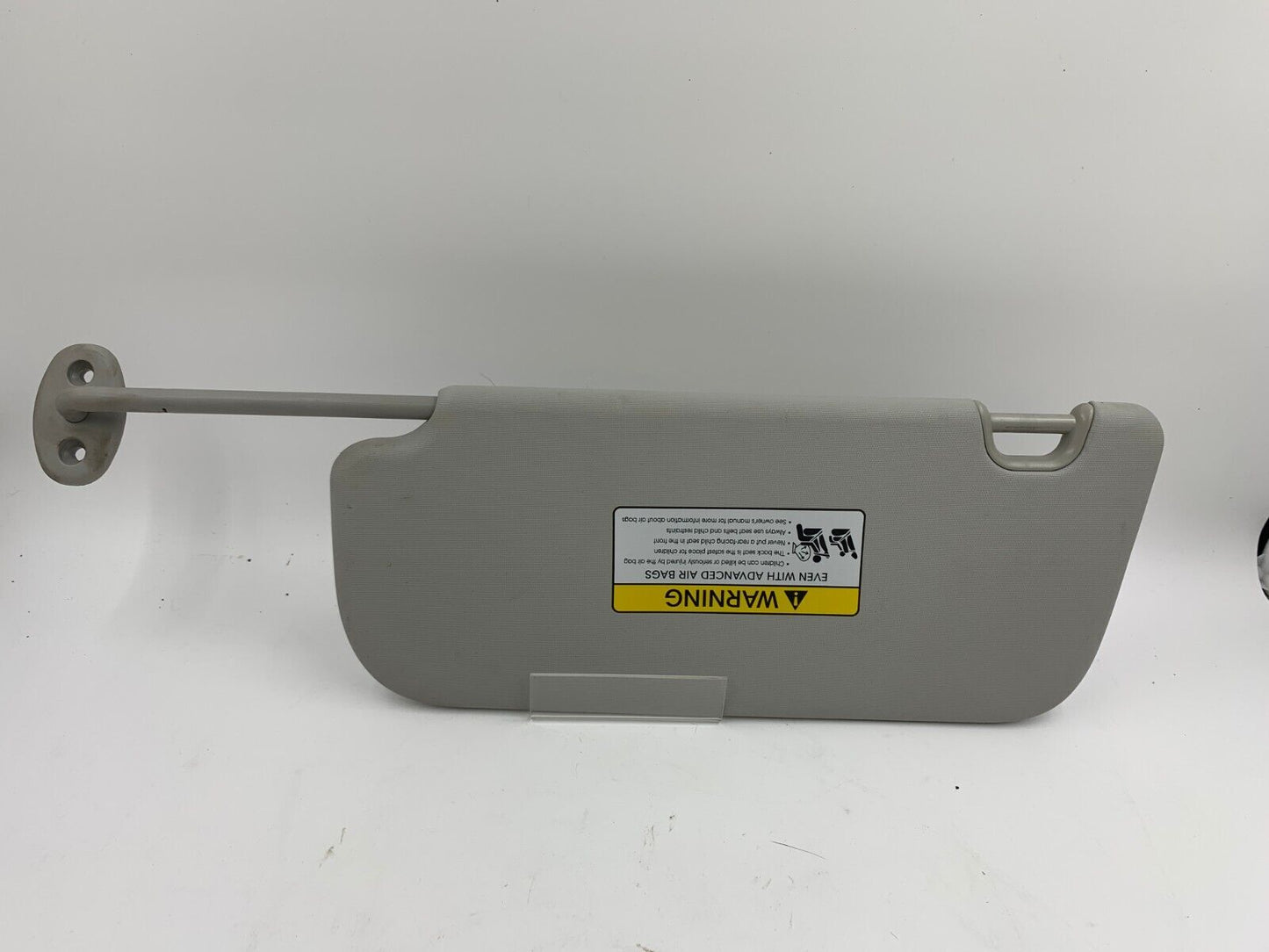 2014-2019 Kia Soul Passenger Sun Visor Sunvisor Gray Illuminated OEM A02B08009