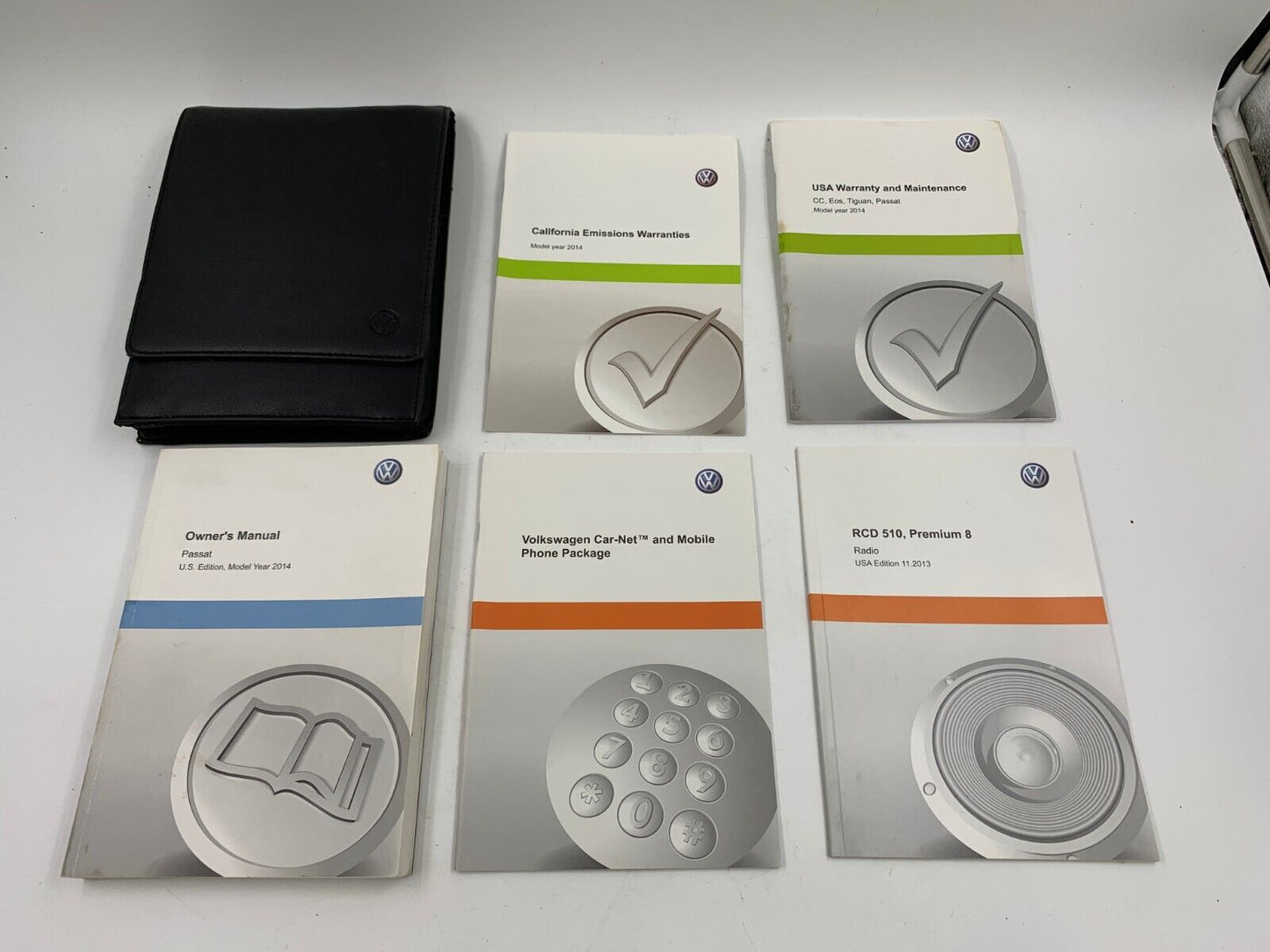 2014 Volkswagen Passat Owners Manual Set with Case OEM A02B08014