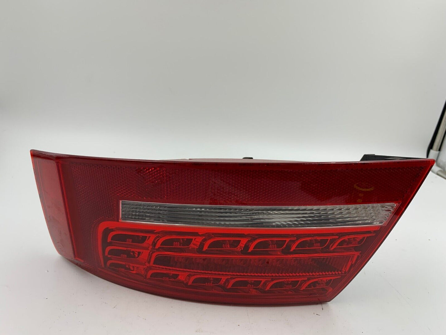 2008-2012 Audi A5 Passenger Side Tail Light Taillight OEM F01B32007