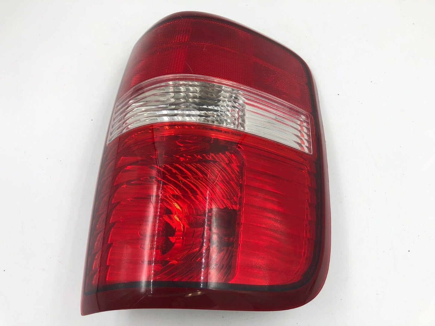 2004-2008 Ford F-150 Driver Styleside Tail Light Taillight Lamp OEM F03B31056