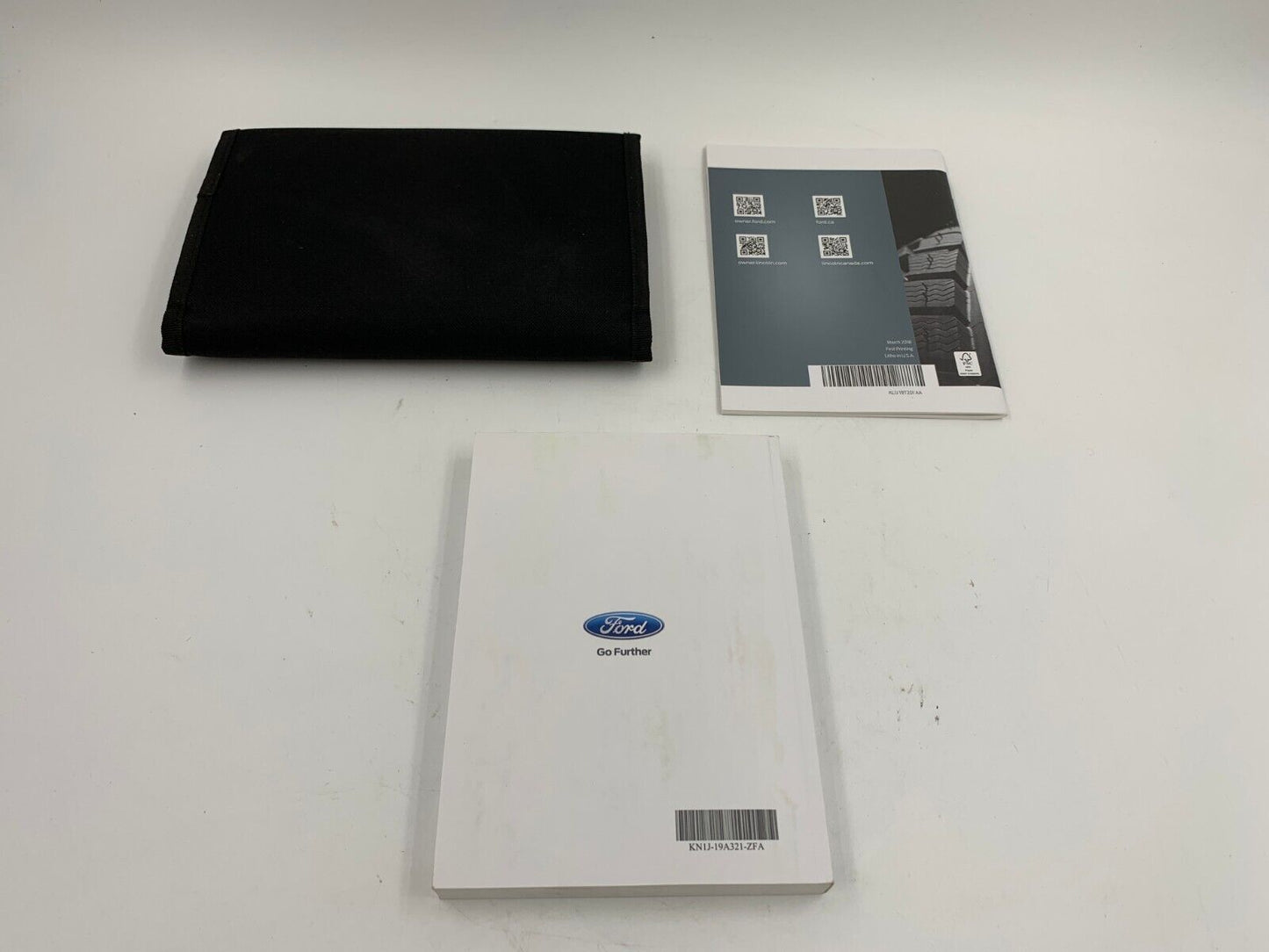 2019 Ford Ecosport Owners Manual Set with Case OEM F03B15065