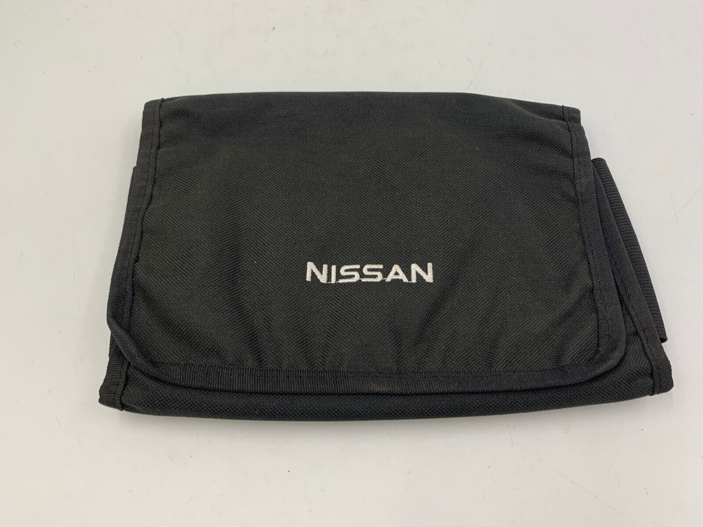 Nissan Owners Manual Case Only OEM D02B27057