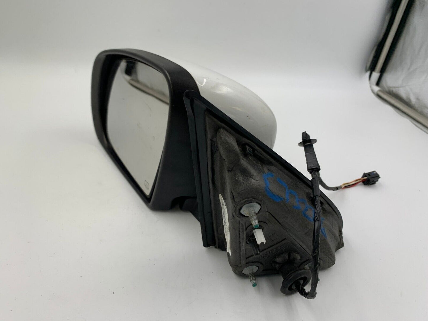 2014-2021 Jeep Cherokee Driver Side View Power Door Mirror White G02B17070