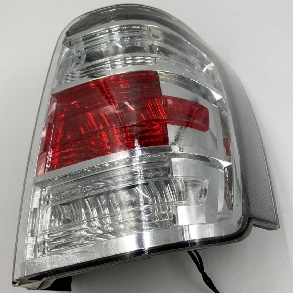 2008-2011 Mercury Mariner Driver Side Tail Light Taillight OEM G01B03026