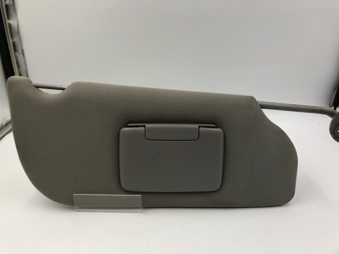 2005-2009 Chevy Uplander Montana Passenger Sunvisor Sun Visor Gray OEM G01B47055