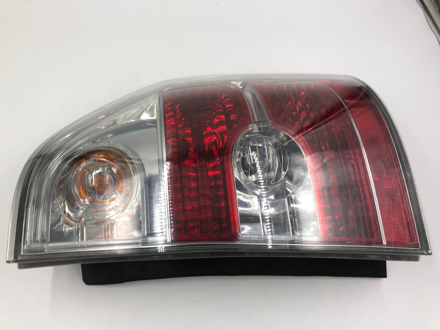 2004-2006 Acura MDX Passenger Side Tail Light Taillight OEM G02B23025