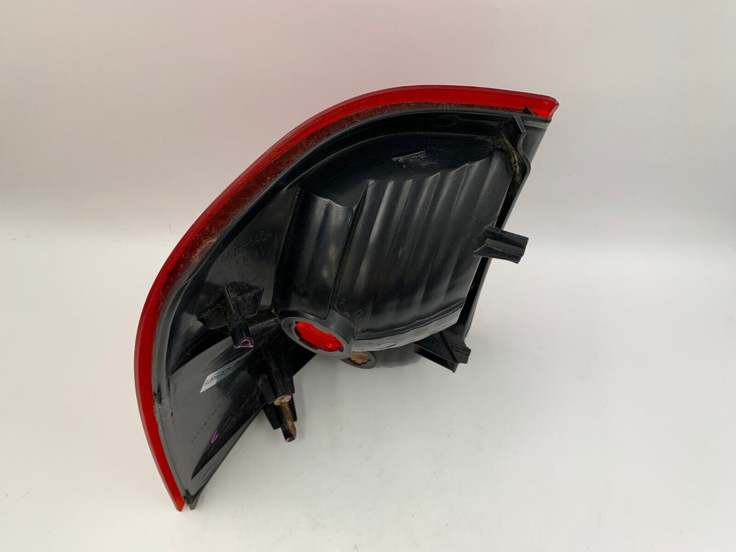 2002-2005 Ford Explorer Passenger Side Tail Light Taillight OEM G02B45066