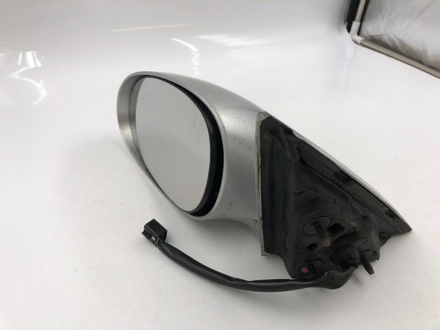 2003-2004 Buick Regal Driver Side View Power Door Mirror Silver OEM D04B29020