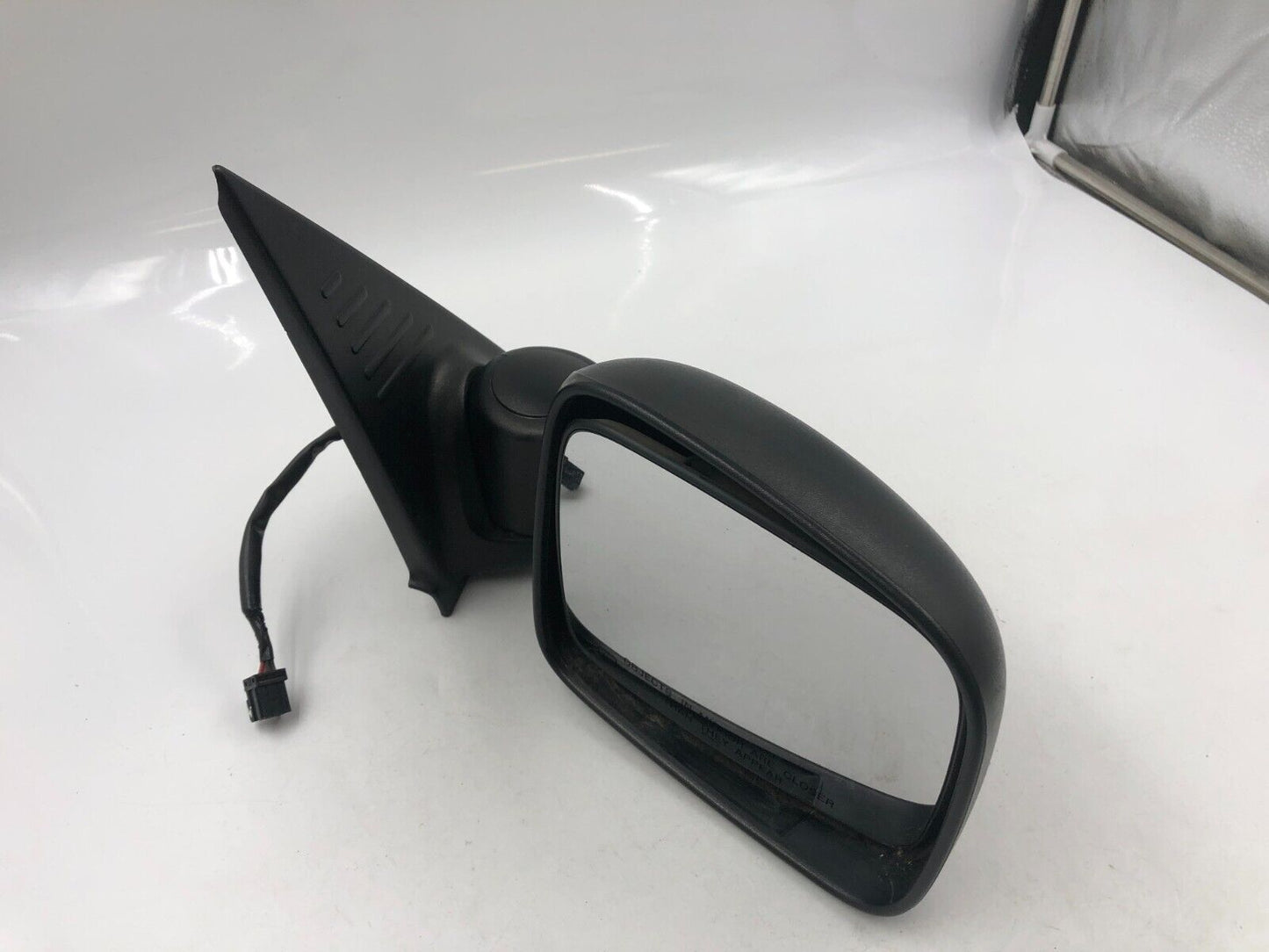 2002-2007 Jeep Liberty Passenger Side View Power Door Mirror Black OEM B01B08051