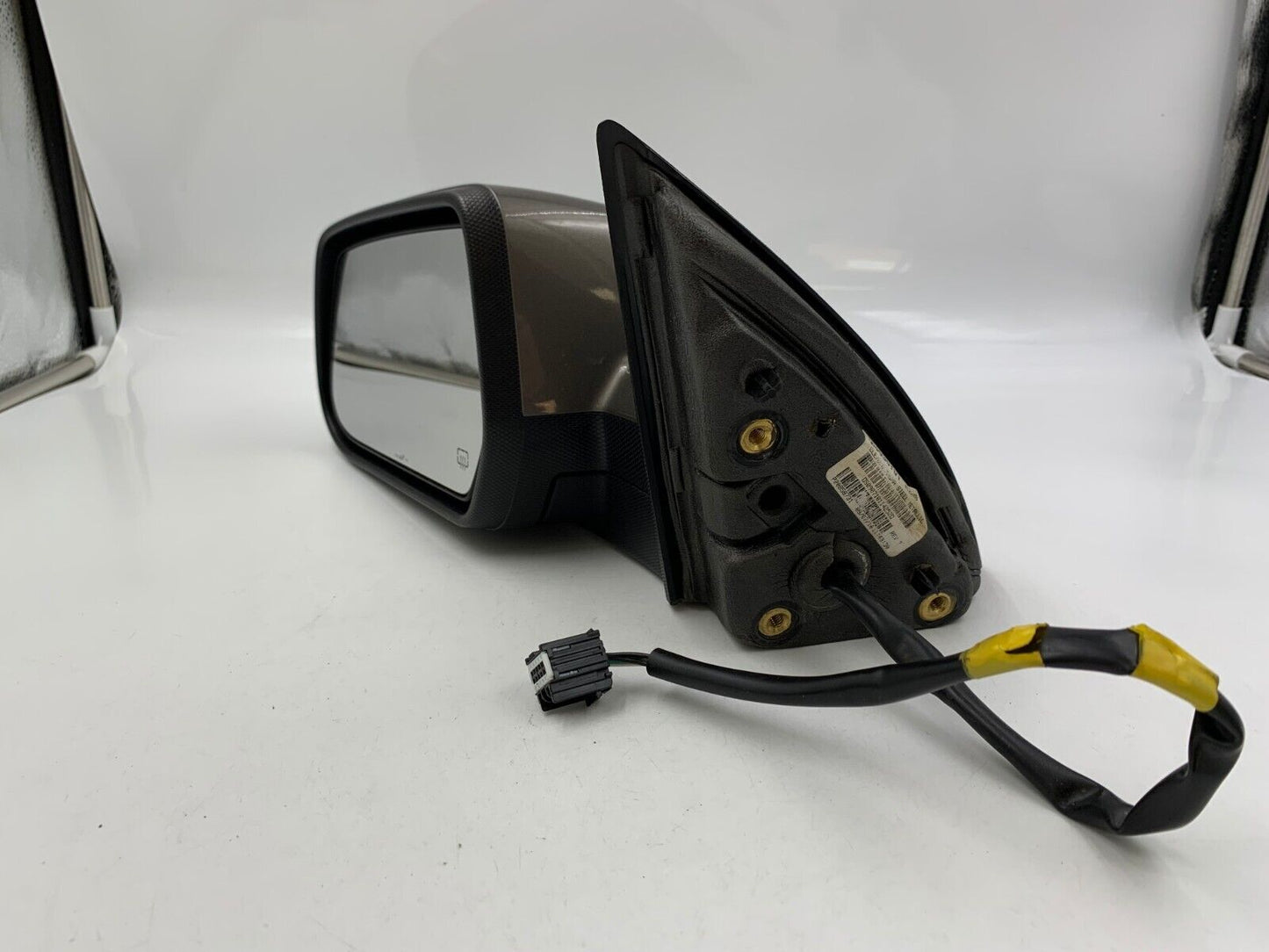 2010-2011 Chevrolet Equinox Driver Side View Power Door Mirror Gray B04B53027