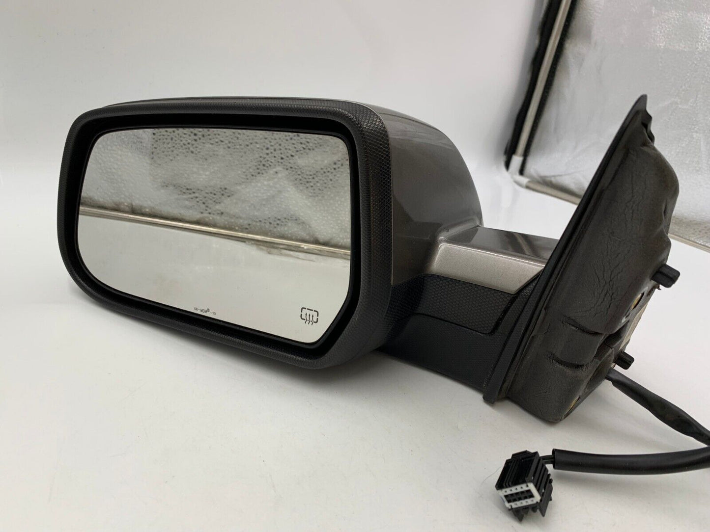 2010-2011 Chevrolet Equinox Driver Side View Power Door Mirror Gray B04B53027