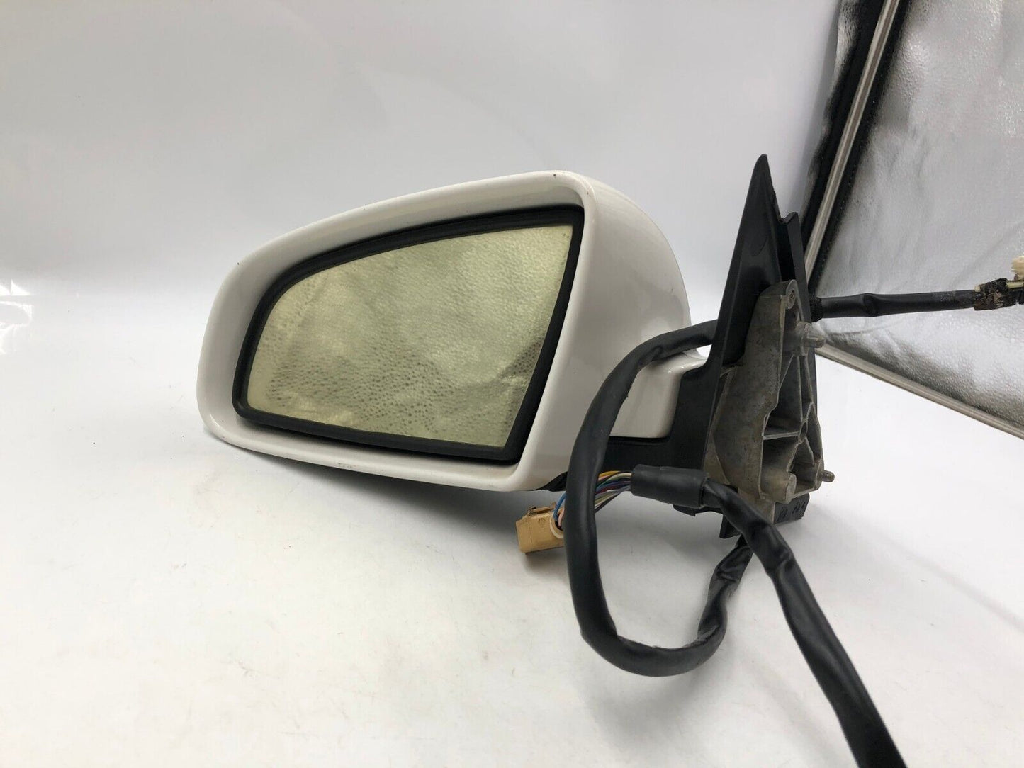 2002-2005 Audi A4 Driver Side View Power Door Mirror White OEM G02B52036